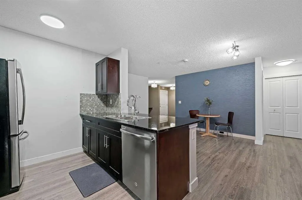 403 Mackenzie Way SW, #8113