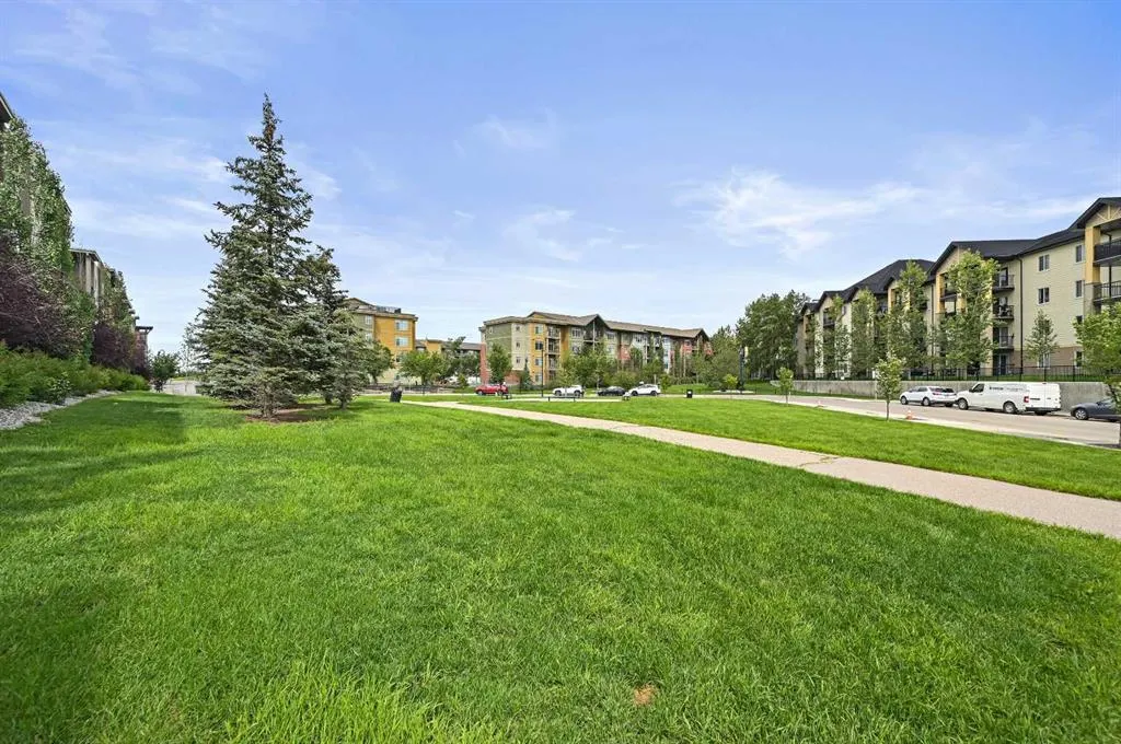 403 Mackenzie Way SW, #8113