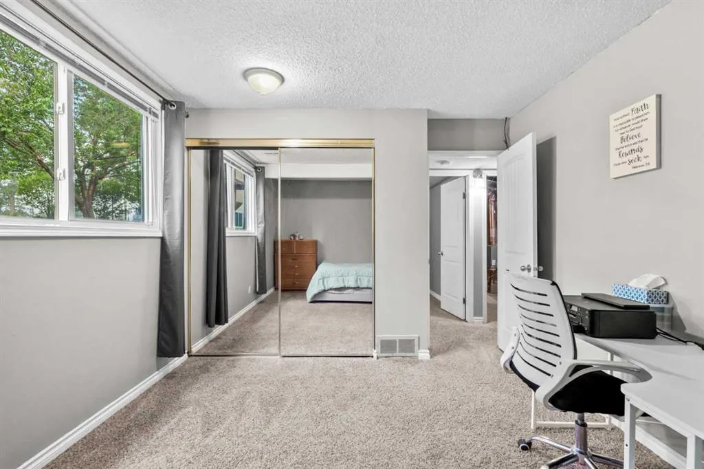 104 Rundlehorn Lane NE