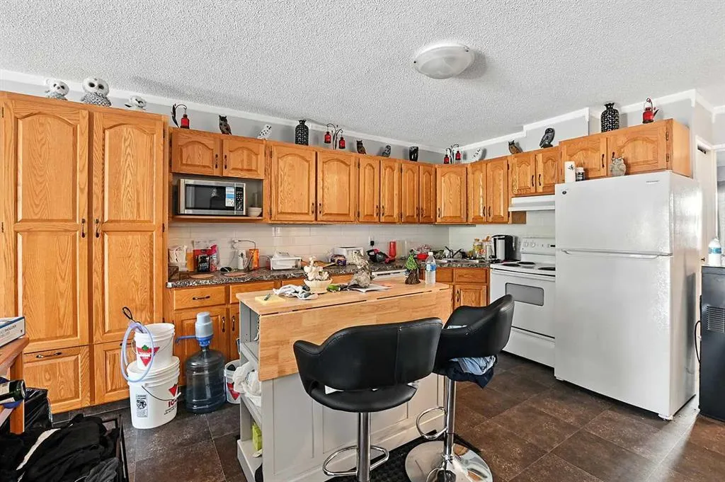 4240 46A Avenue Crescent, #8