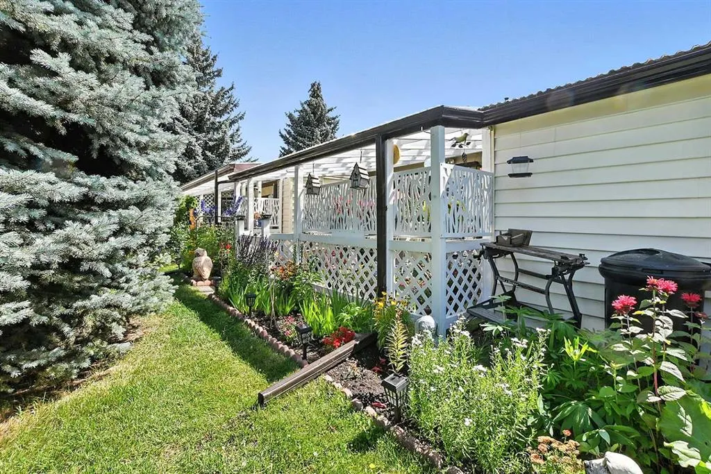 4240 46A Avenue Crescent, #8