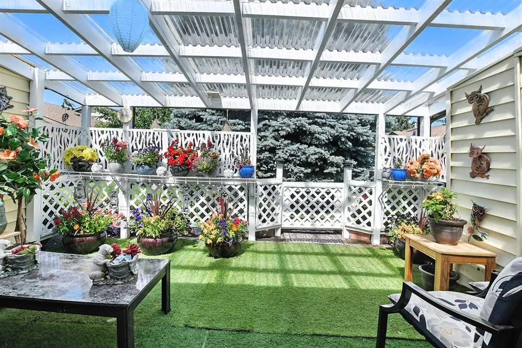 4240 46A Avenue Crescent, #8