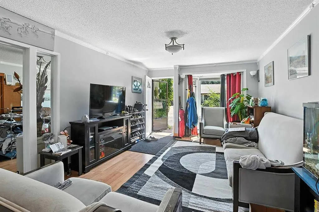 4240 46A Avenue Crescent, #8