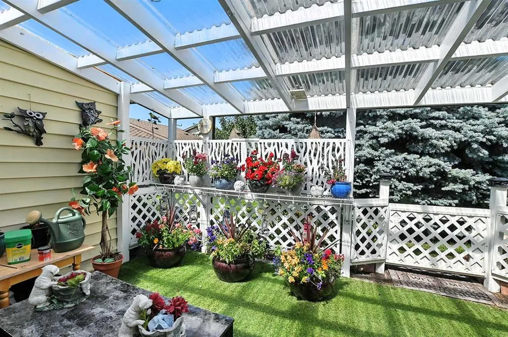 4240 46A Avenue Crescent, #8