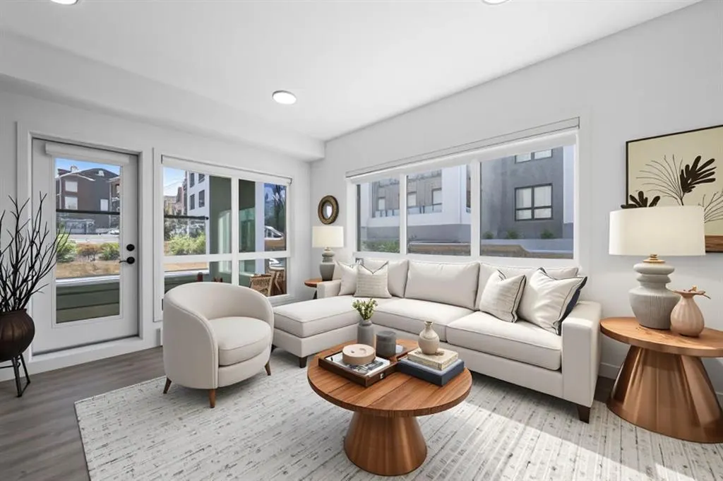 350 livingston Common NE, #2115