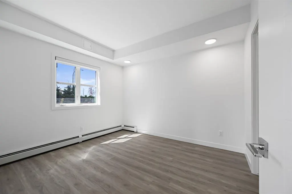 350 livingston Common NE, #2115