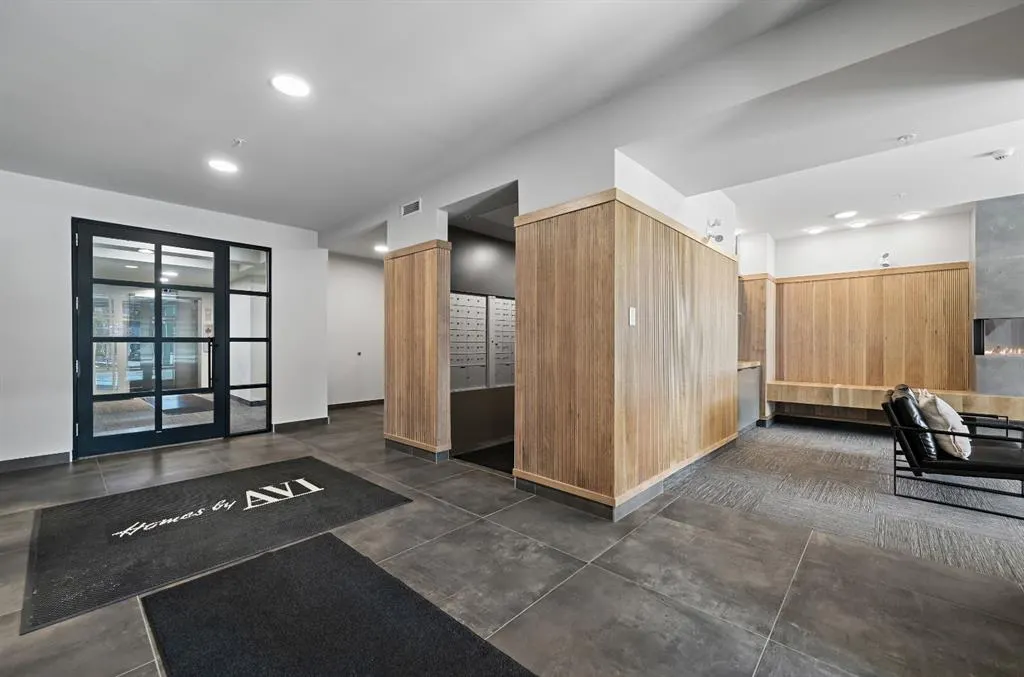 350 livingston Common NE, #2115