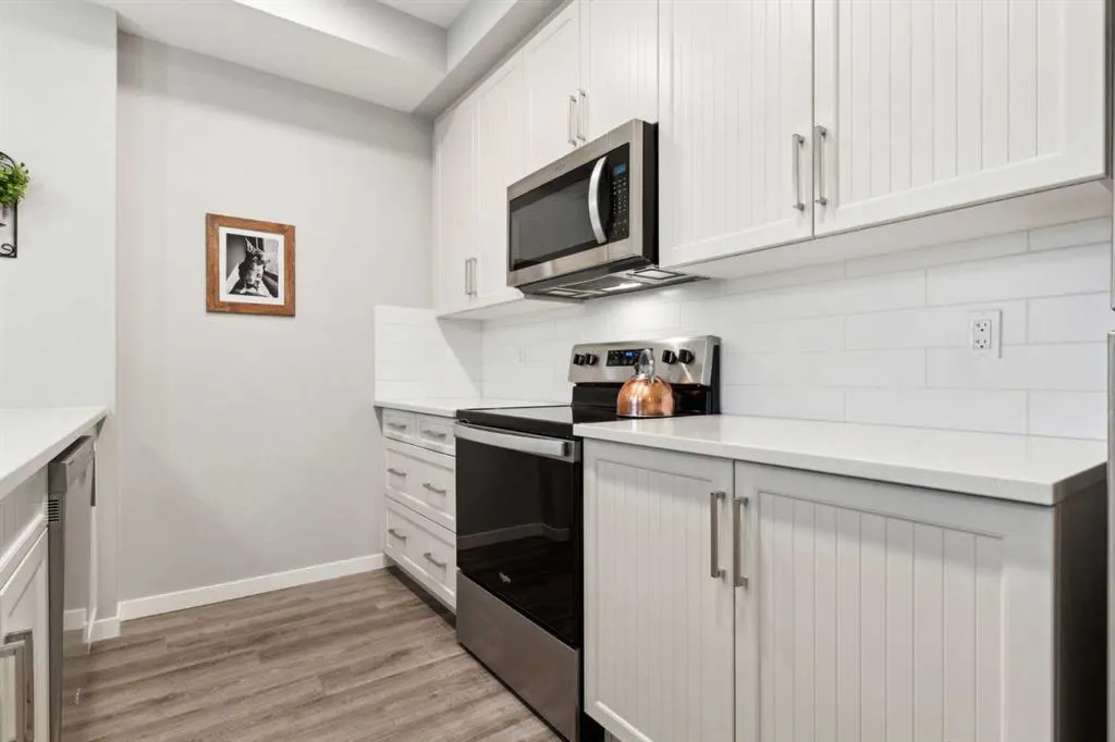 30 Mahogany Mews SE, #301