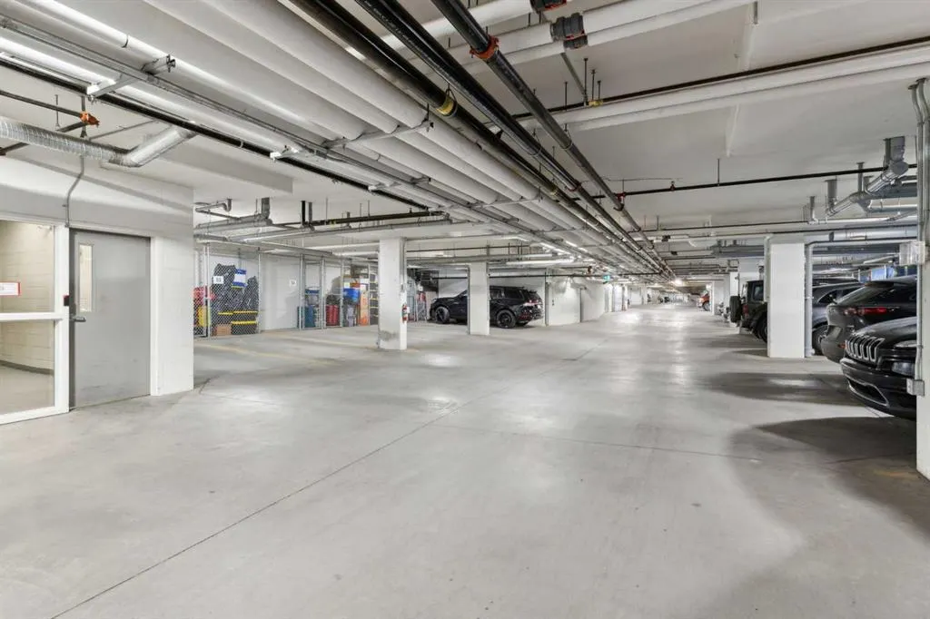 30 Mahogany Mews SE, #301