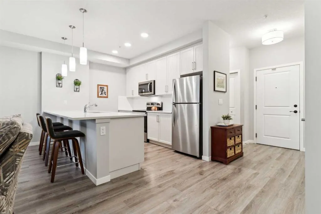 30 Mahogany Mews SE, #301