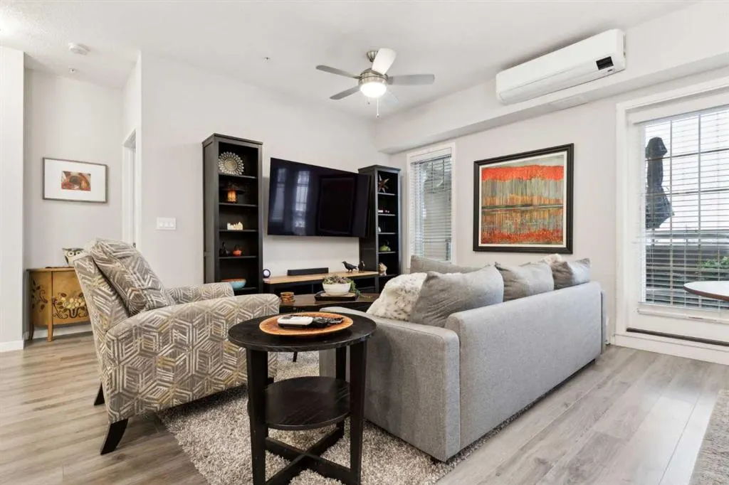 30 Mahogany Mews SE, #301