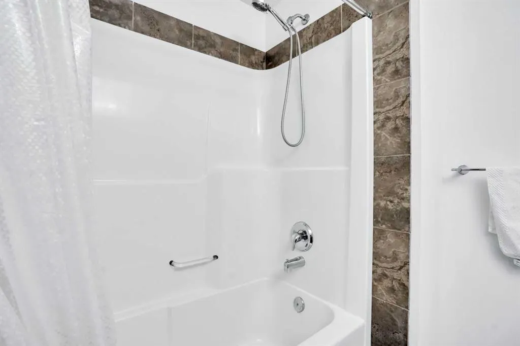1223 New Brighton Park SE