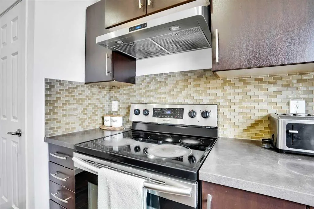 1223 New Brighton Park SE