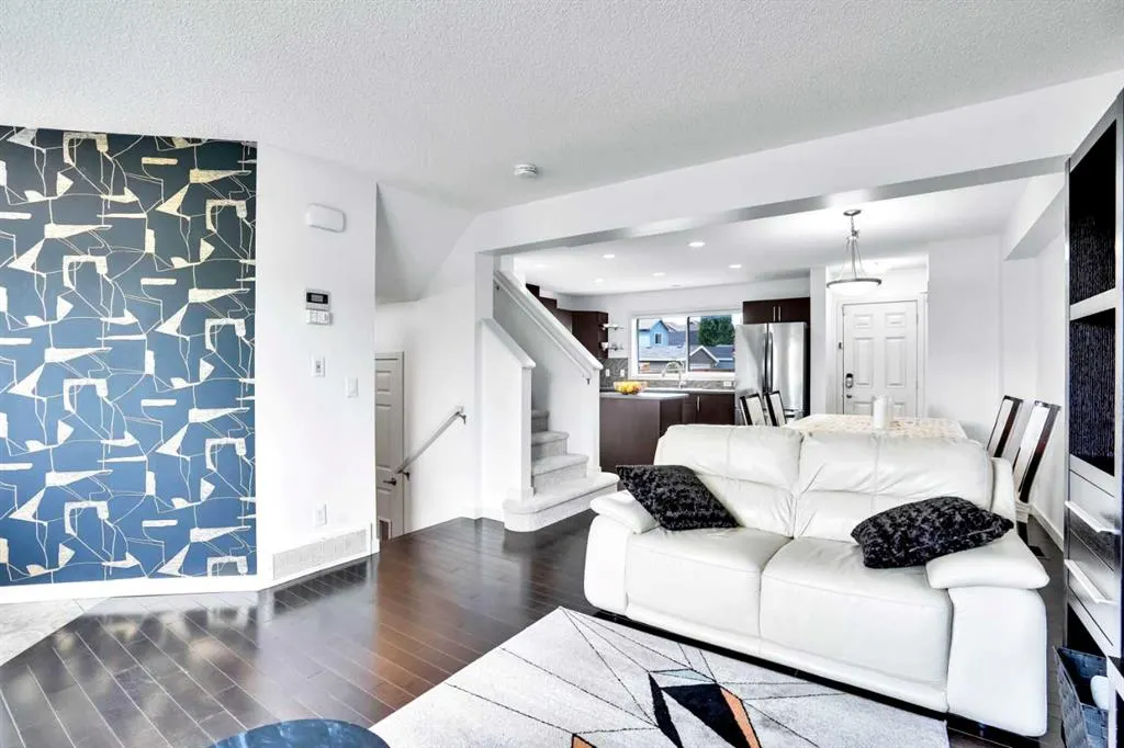 1223 New Brighton Park SE