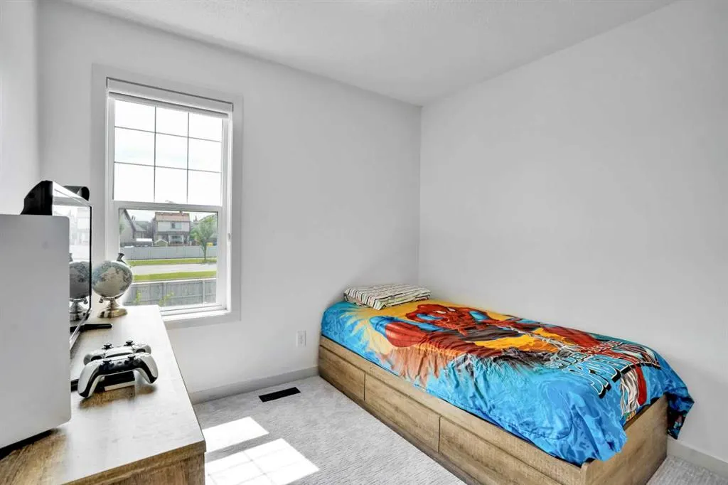 1223 New Brighton Park SE