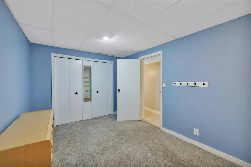 9 Cronquist Close