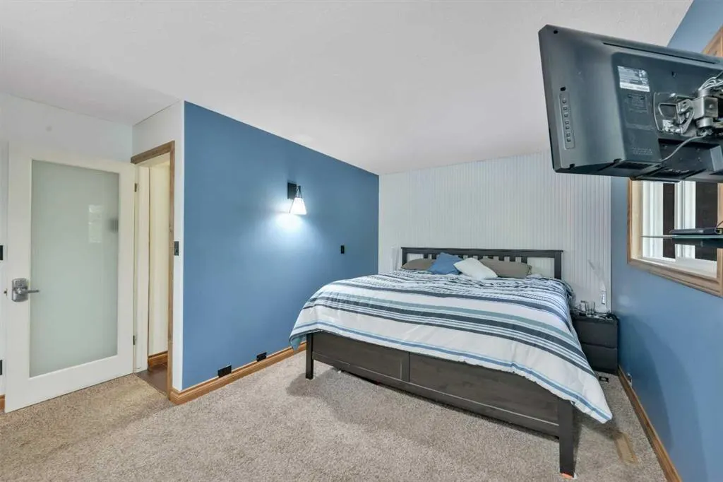 9 Cronquist Close