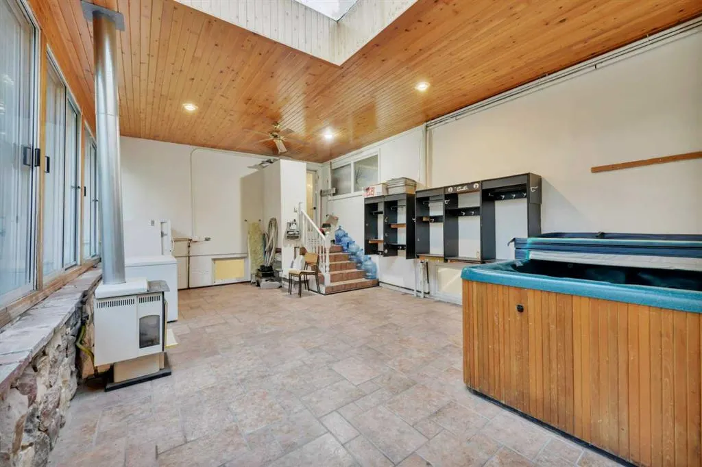 9 Cronquist Close