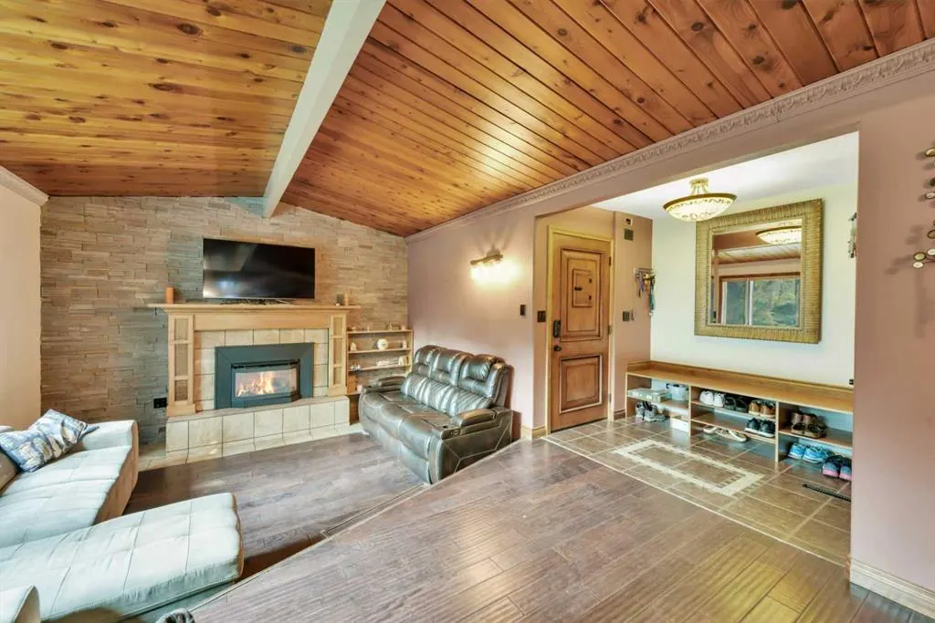 9 Cronquist Close