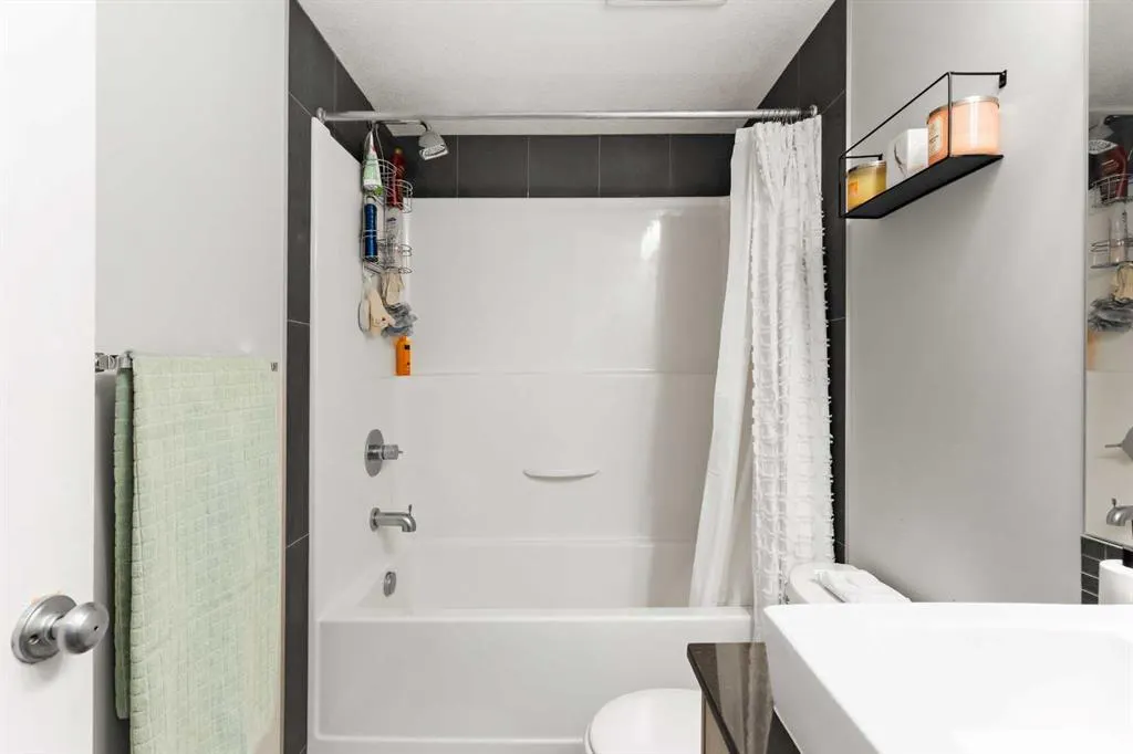 240 Skyview Ranch Road NE, #3312