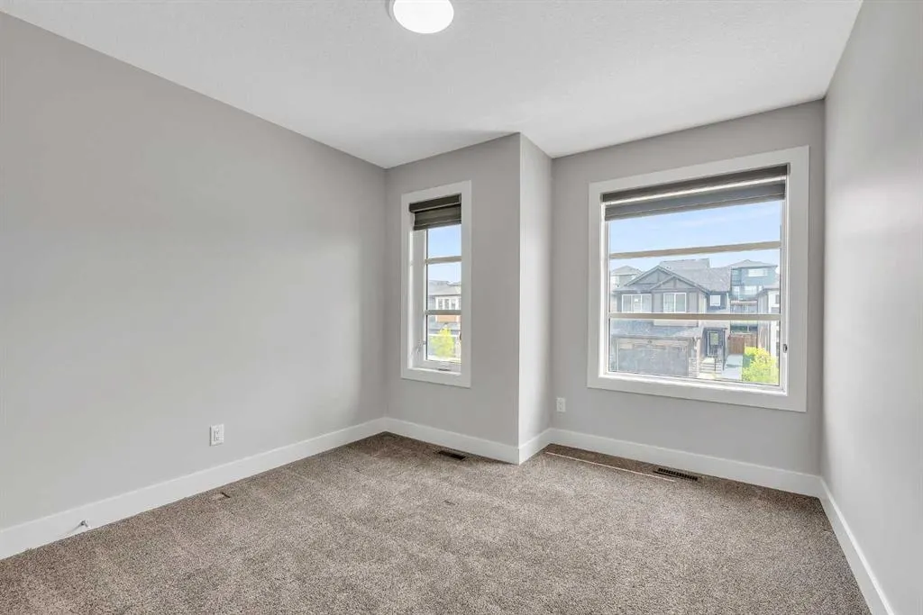 311 Lucas Way NW