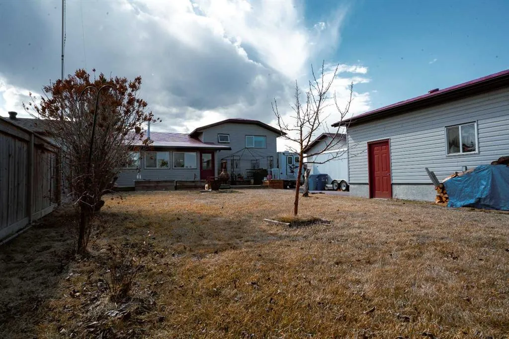 106 Becker Crescent