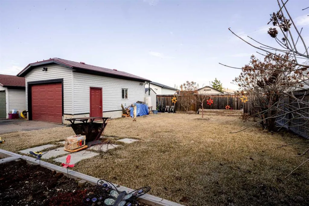 106 Becker Crescent