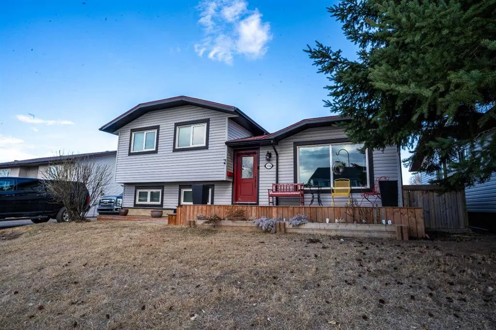 106 Becker Crescent