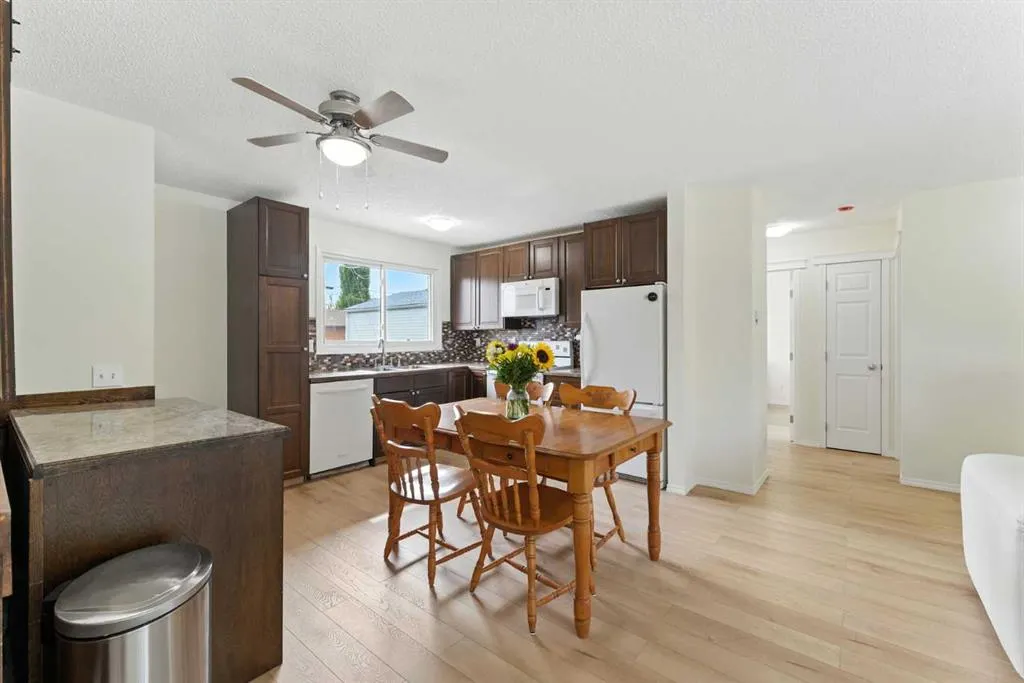 228 Penswood Way SE