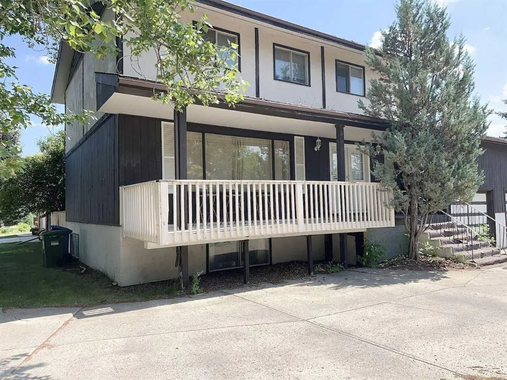 105 Valhalla Crescent NW