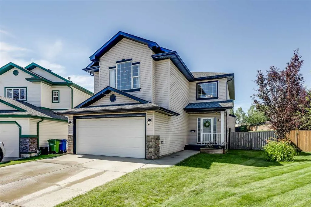 534 Fairways Crescent NW