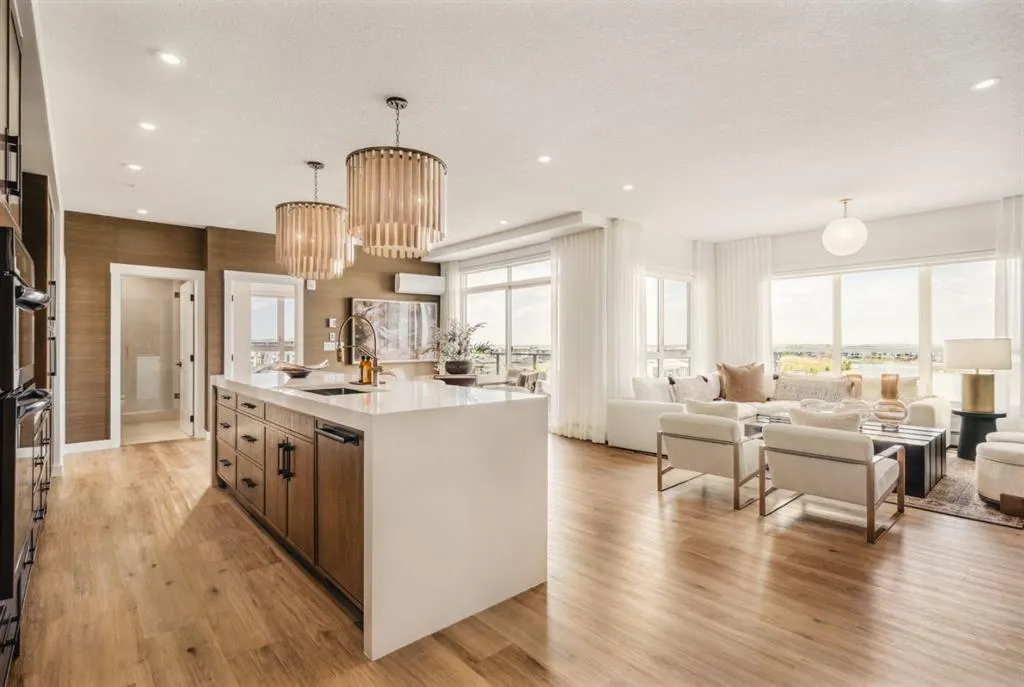 10 Cascade Ridge, #205
