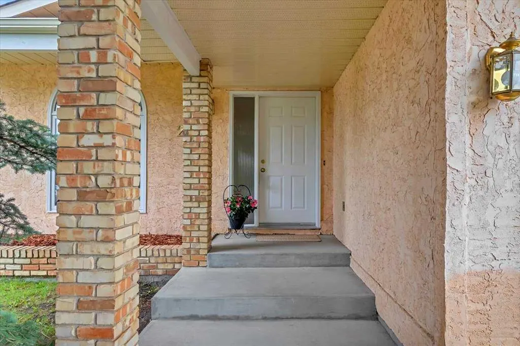 28 Hunters Crescent