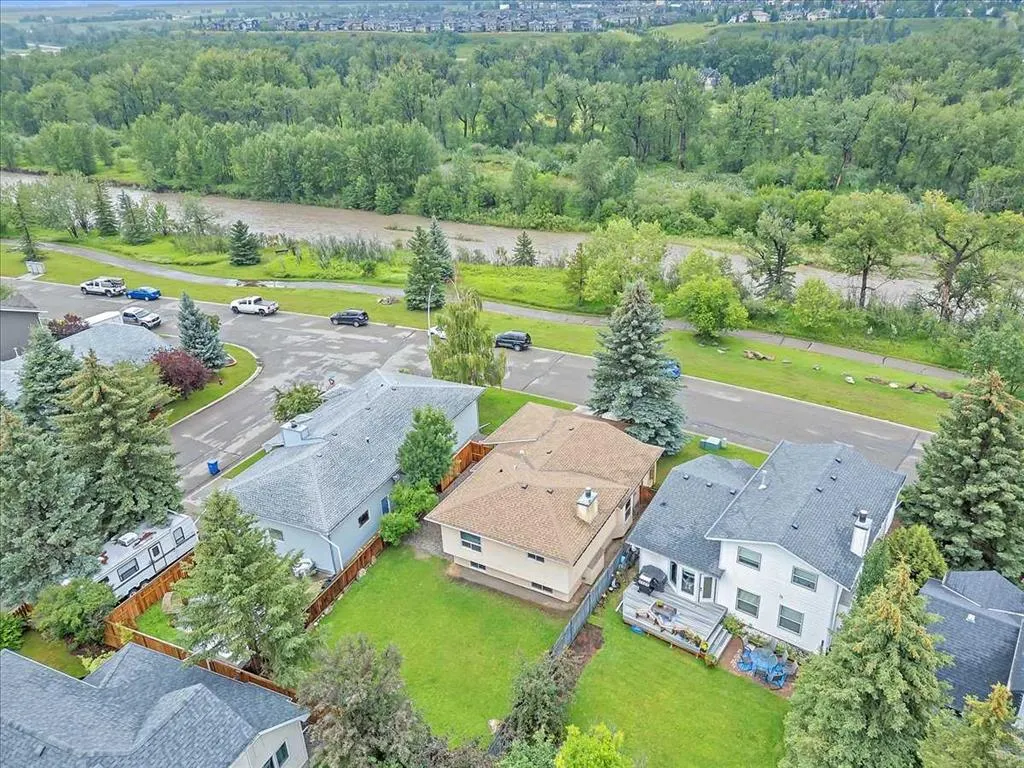 28 Hunters Crescent