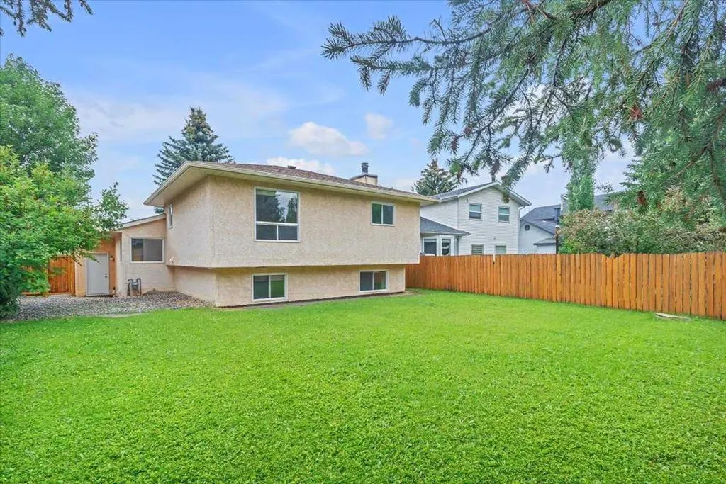 28 Hunters Crescent