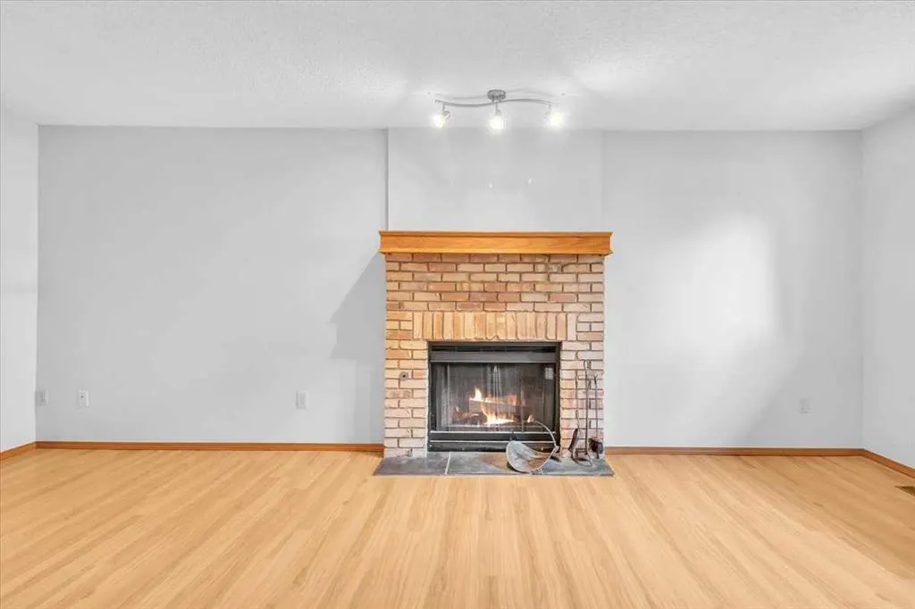 28 Hunters Crescent