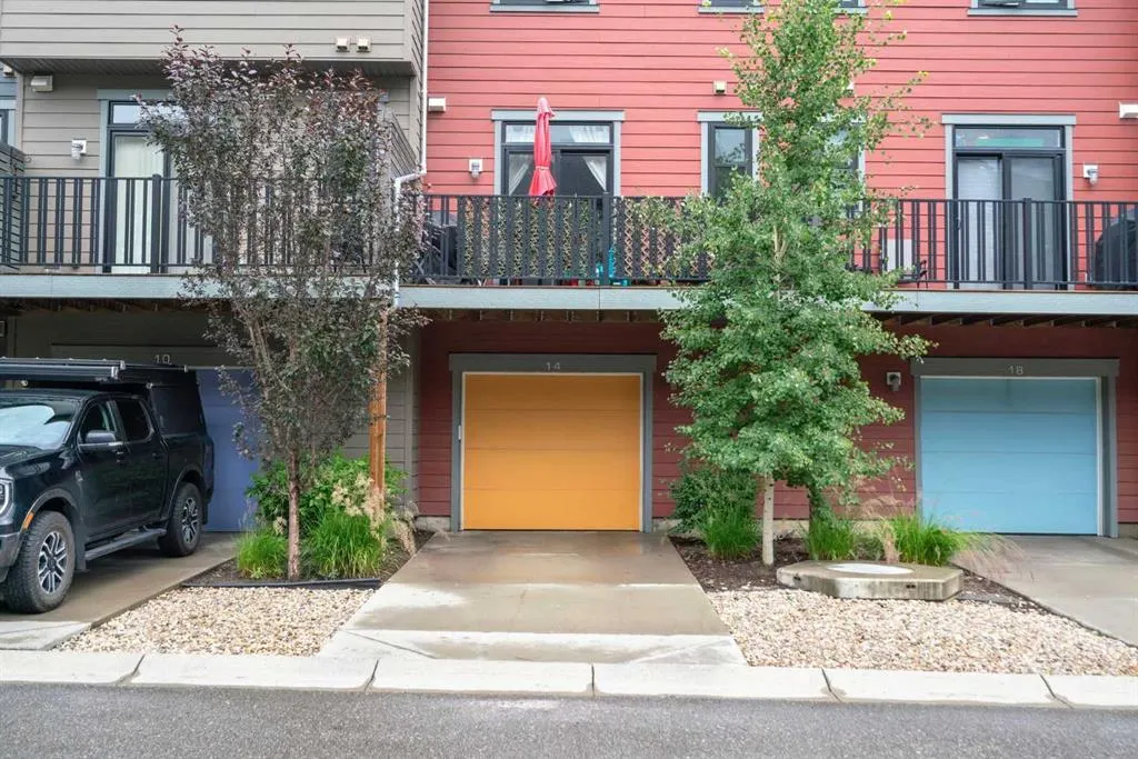 14 Walden Path SE