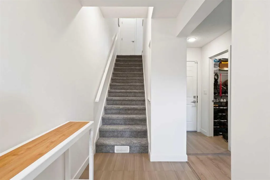14 Walden Path SE