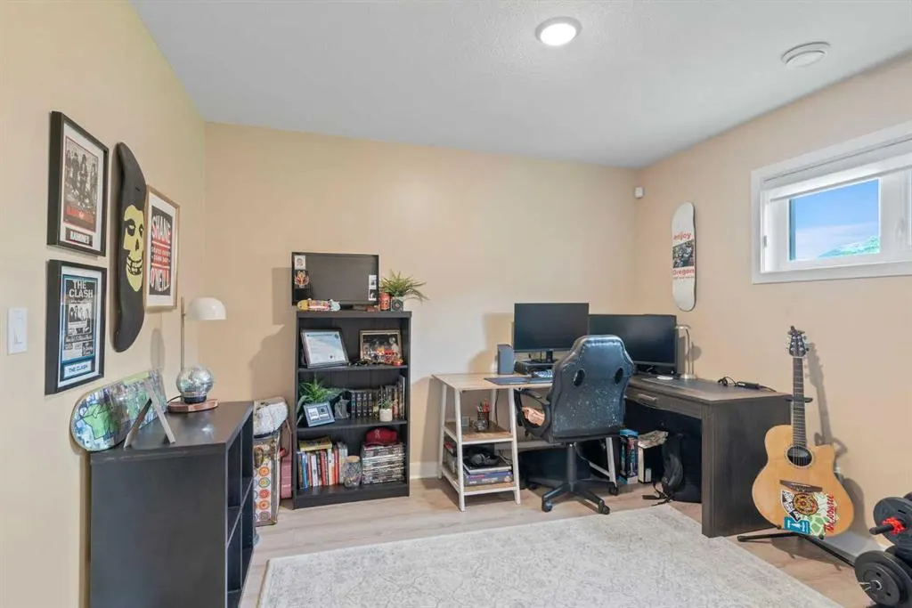 14 Walden Path SE
