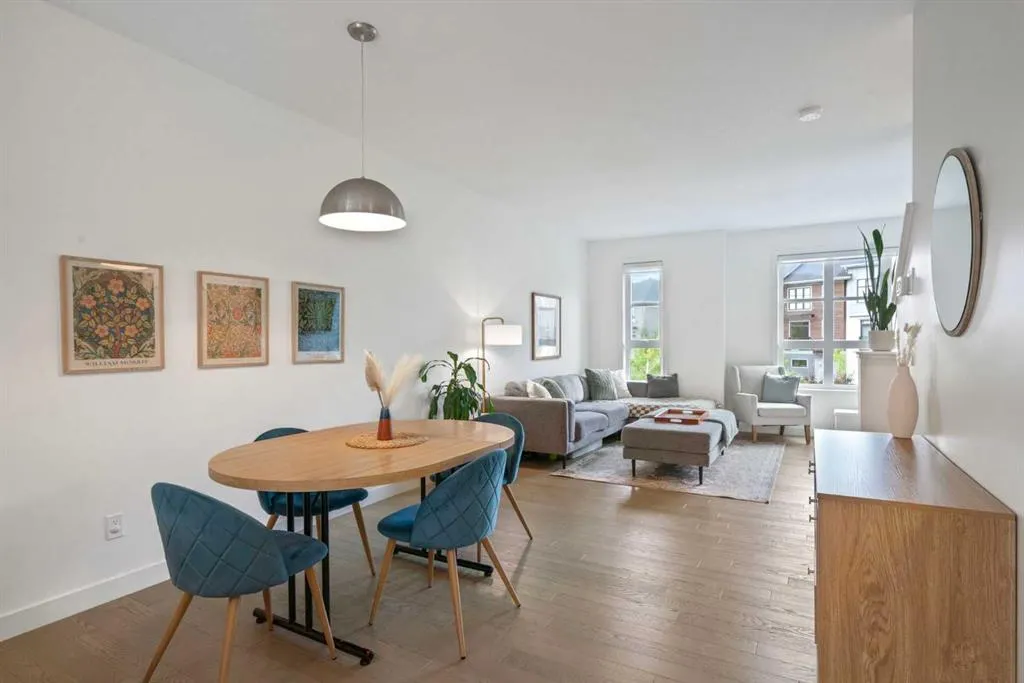 14 Walden Path SE