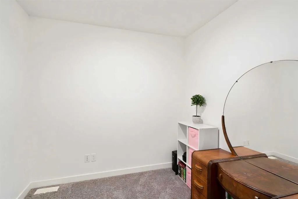 14 Walden Path SE