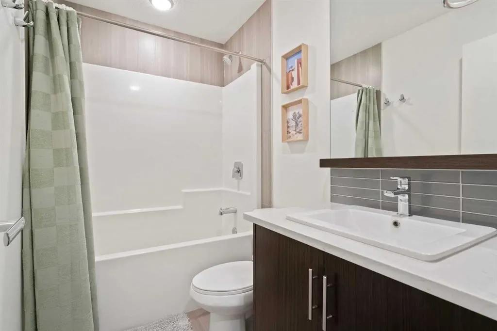 14 Walden Path SE