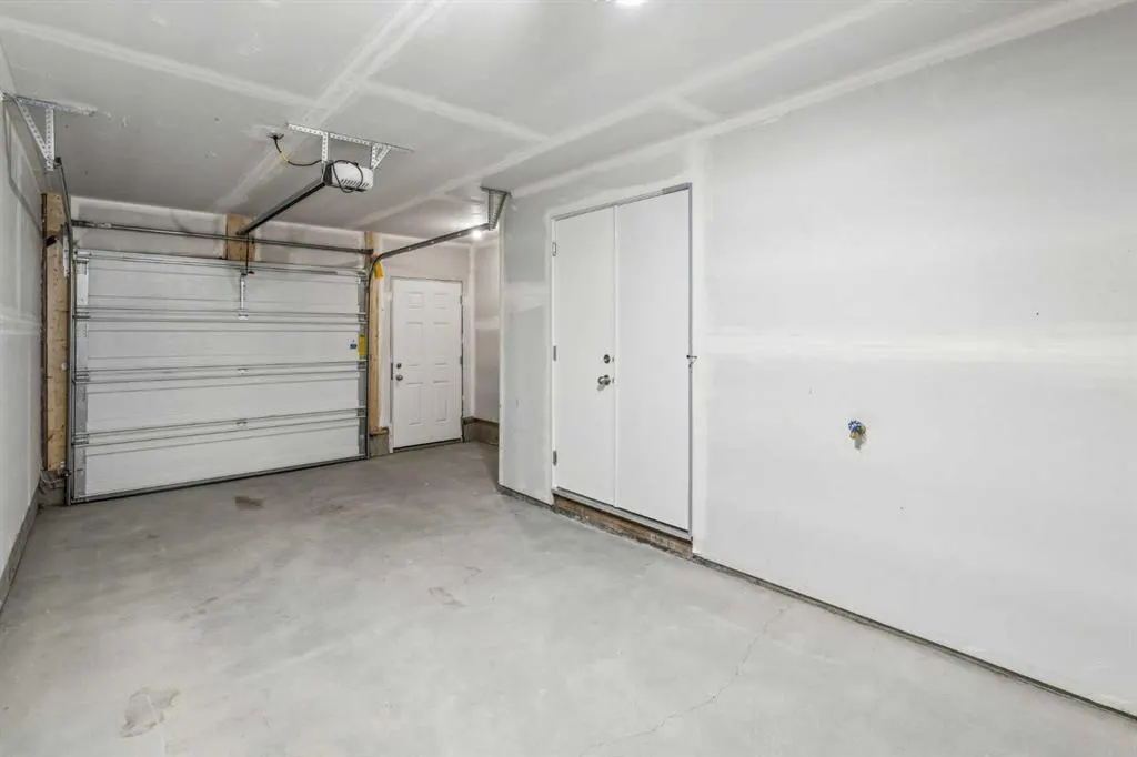 24 Rivercrest Drive, #103