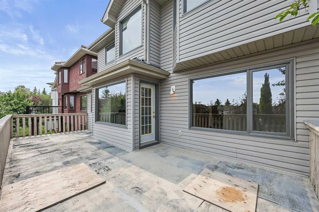 40 Edgebrook View NW