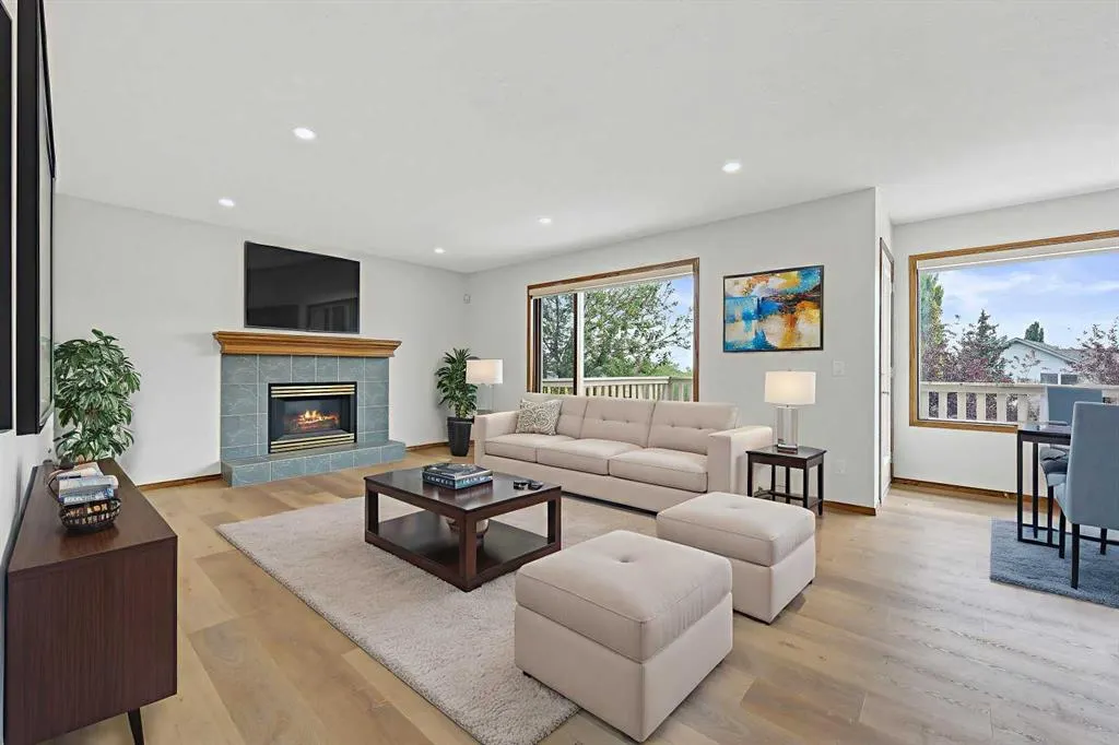 40 Edgebrook View NW