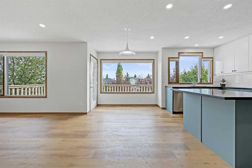 40 Edgebrook View NW