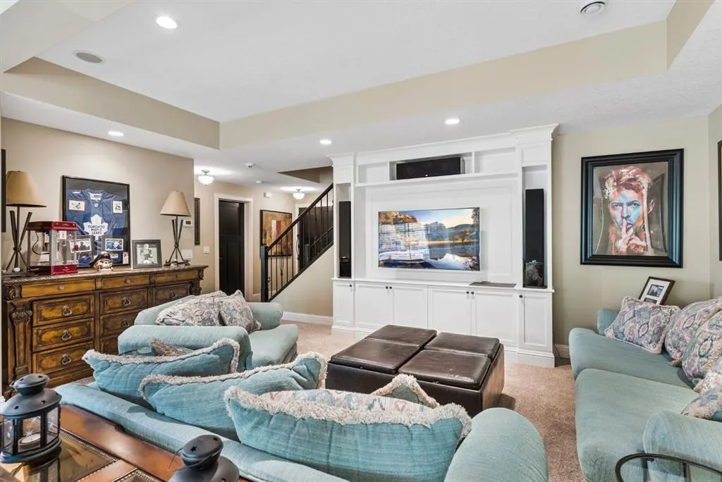 384 Coopers Terrace SW