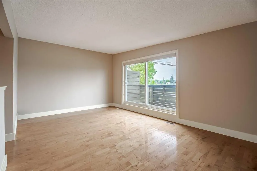 6222 31 Avenue NW, #3