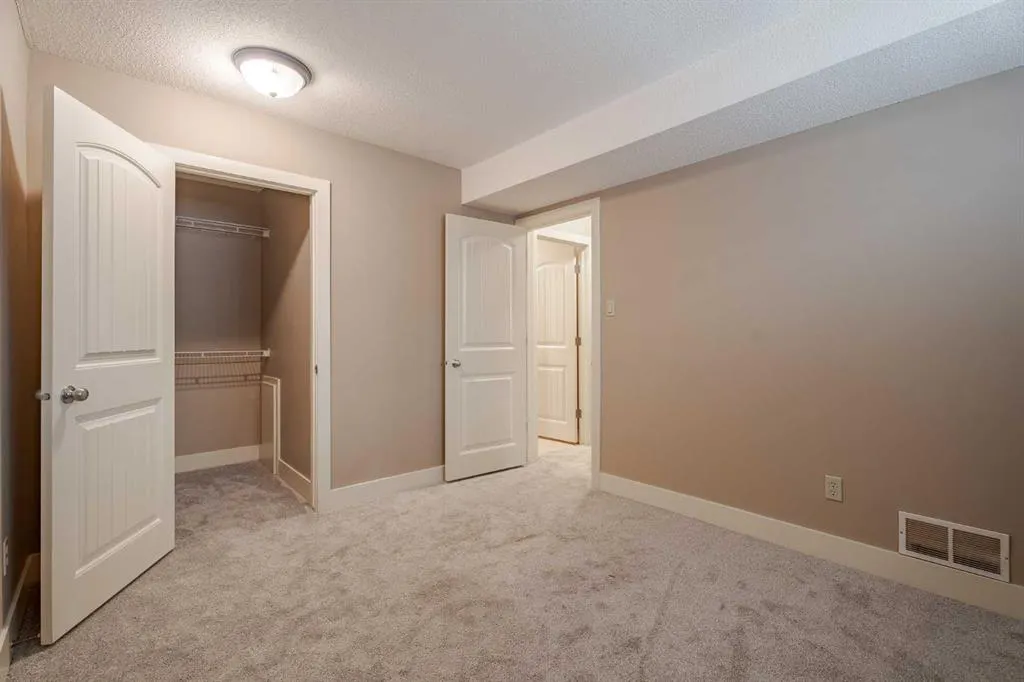 6222 31 Avenue NW, #3