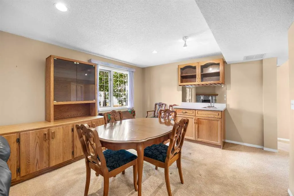 6 Edenwold Green NW